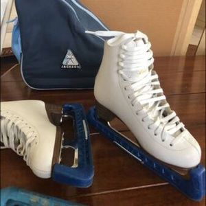 Jackson Figure Skates